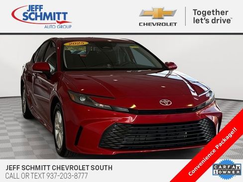 Used 2025 Toyota Camry LE w/ Convenience Package image 1