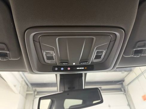 Used 2021 GMC Sierra 1500 SLT image 21