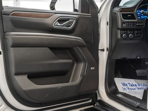 Used 2024 Chevrolet Suburban High Country AWD/4WD image 47