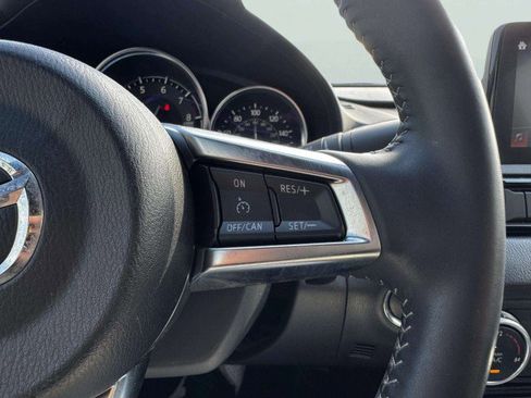 Used 2021 MAZDA MX-5 Miata RF Grand Touring image 25