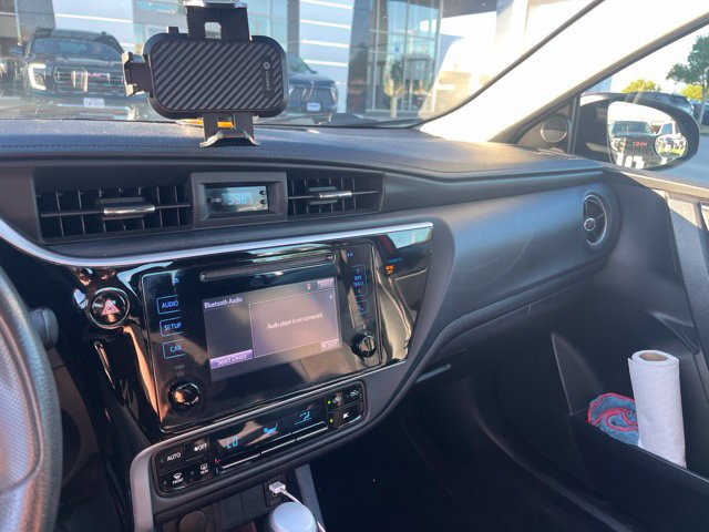 Used 2018 Toyota Corolla LE FWD image 10