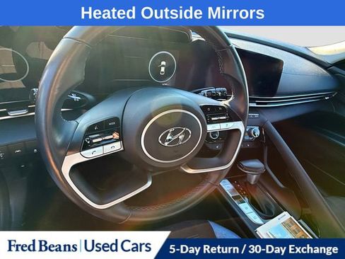 Used 2023 Hyundai Elantra SEL w/ Convenience Package image 12