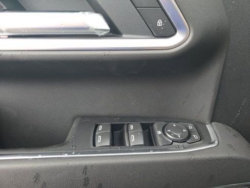 Used 2026 GMC Sierra 1500 SLE w/ LPO, GMC Protection Package image 29