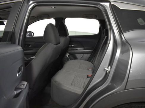 Certified 2025 Nissan Kicks SV AWD/4WD image 27