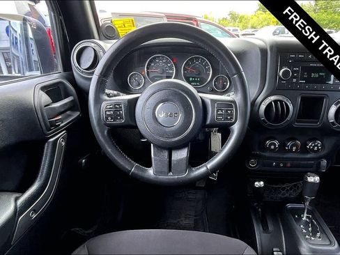 Used 2014 Jeep Wrangler Sport AWD/4WD image 10