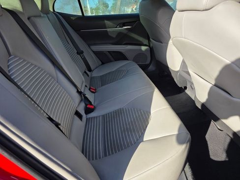 Certified 2022 Toyota Camry SE image 17