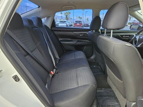 Used 2018 Nissan Altima 2.5 SV image 13
