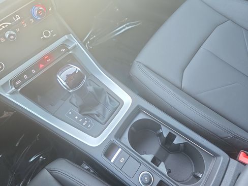 New 2025 Audi Q3 2.0T Premium image 22