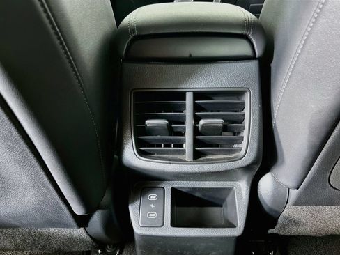 Used 2024 Kia Seltos EX FWD image 31
