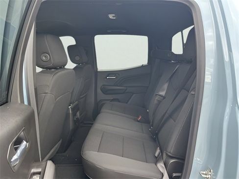 New 2026 Chevrolet Colorado LT image 30