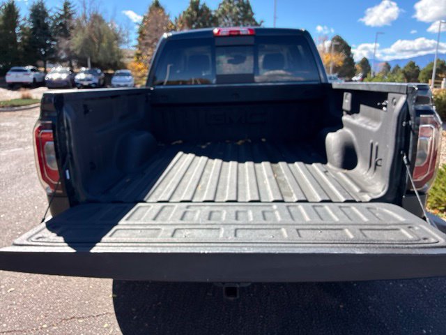 Used 2018 GMC Sierra 1500 SLT AWD/4WD image 9