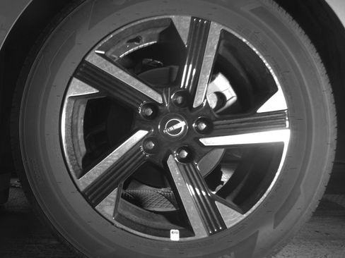 Used 2025 Nissan Sentra SV FWD image 14