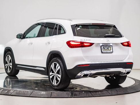Used 2026 Mercedes-Benz GLA 250 image 2