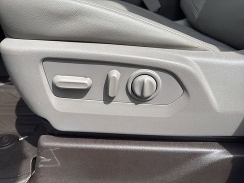 Used 2020 GMC Sierra 1500 SLT w/ SLT Premium Plus Package image 11