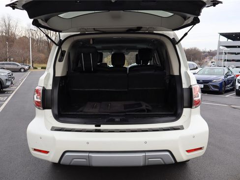 Used 2018 Nissan Armada Platinum w/ Interior Lighting Package image 5