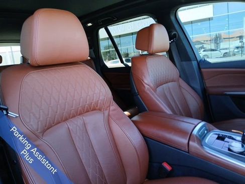 Used 2022 BMW X5 sDrive40i w/ M Sport Package image 19