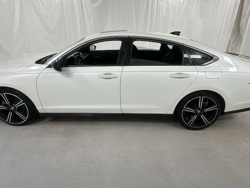 Used 2023 Honda Accord Sport image 6