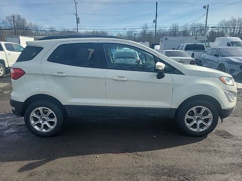 Certified 2022 Ford EcoSport SE image 9