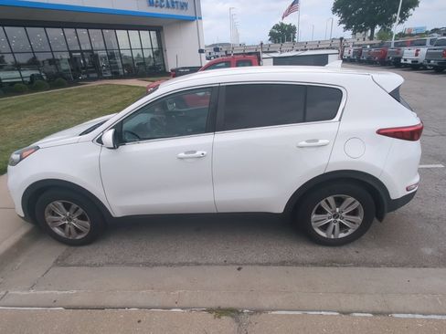 Used 2018 Kia Sportage LX FWD image 5