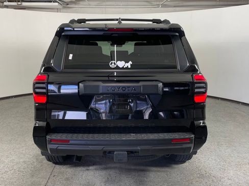 Used 2025 Toyota 4Runner TRD Off-Road Premium w/ Tow Technology Package AWD/4WD image 4