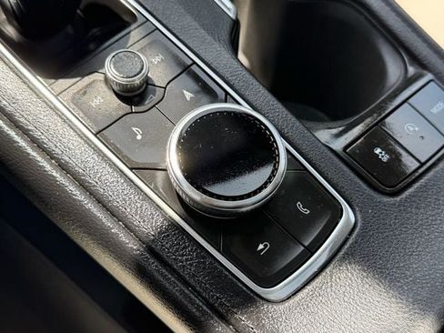 Used 2019 Cadillac XT4 Premium Luxury FWD image 27