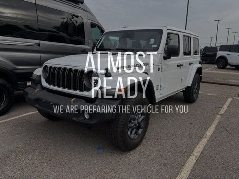 Used 2026 Jeep Wrangler Unlimited Sport AWD/4WD image 2