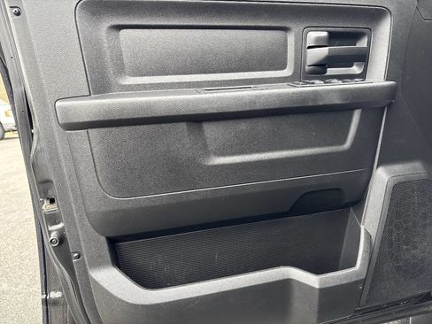 Used 2018 RAM 1500 Express w/ Express Value Package AWD/4WD image 12