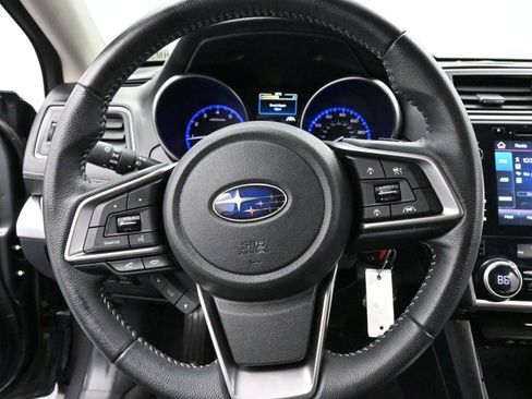 Used 2019 Subaru Outback 2.5i Premium image 16