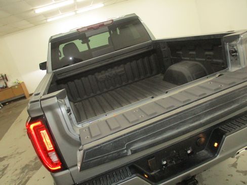 New 2026 GMC Sierra 1500 Denali w/ Denali Reserve Package AWD/4WD image 13