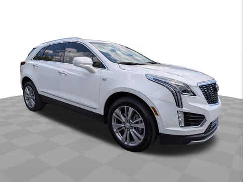 Certified 2024 Cadillac XT5 Premium Luxury w/ Technology Package FWD image 2