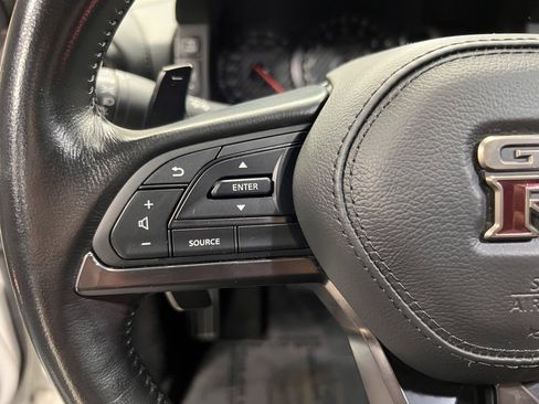 Used 2020 Nissan GT-R Premium image 22