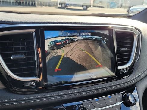 New 2026 Chrysler Pacifica Select w/ S Appearance Package image 10