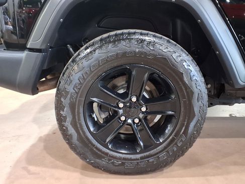 Used 2021 Jeep Wrangler Unlimited Sport AWD/4WD image 7