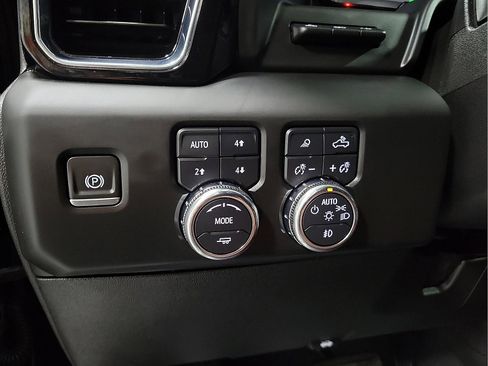 Used 2024 GMC Sierra 2500 Denali Ultimate w/ Max Trailering Package AWD/4WD image 14
