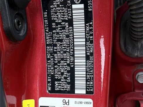 Used 2012 Toyota Camry L image 25