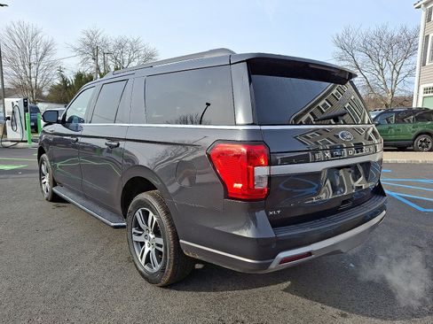 Certified 2023 Ford Expedition Max XLT image 7