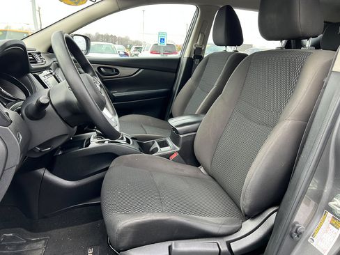 Used 2021 Nissan Rogue Sport S image 14