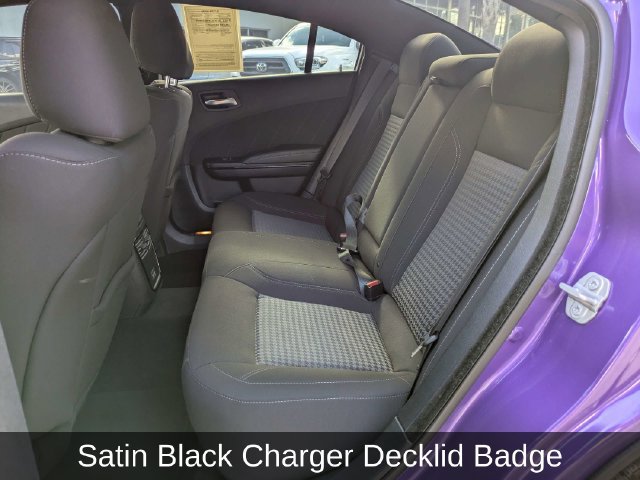 Used 2023 Dodge Charger SXT w/ Blacktop Package AWD/4WD image 17