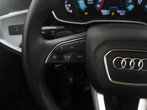 Used 2025 Audi Q3 2.0T Premium image 25