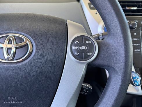 Used 2013 Toyota Prius V Three FWD image 14