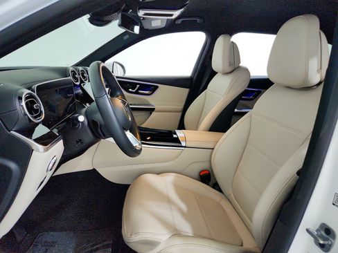 Certified 2023 Mercedes-Benz GLC 300 image 10