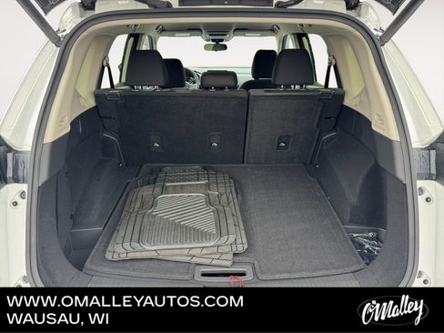 Used 2025 Nissan Rogue SV AWD/4WD image 12