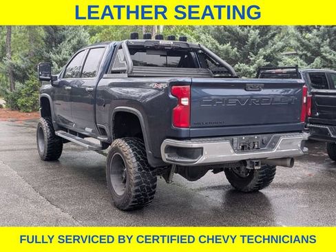 Used 2020 Chevrolet Silverado 2500 LTZ w/ LTZ Premium Package AWD/4WD image 7
