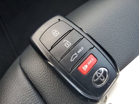 Used 2026 Toyota Camry SE w/ Convenience Package FWD image 26