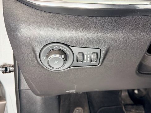 Used 2024 Jeep Compass Limited AWD/4WD image 16