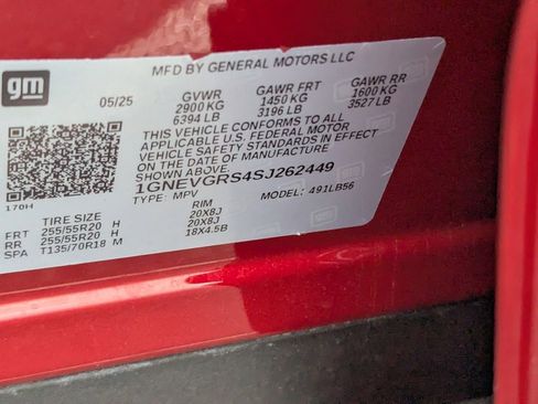 Used 2025 Chevrolet Traverse LT w/ Sun and Wheel Package image 31