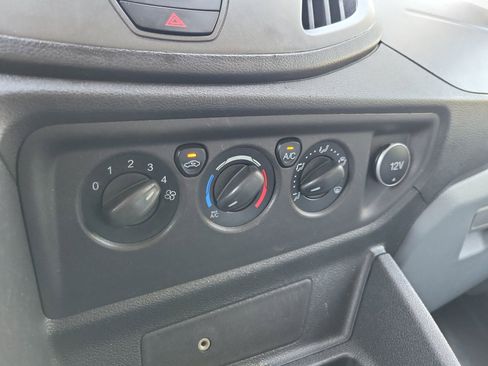 Used 2018 Ford Transit 150 130 Low Roof RWD image 22