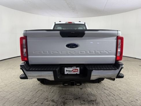 Used 2024 Ford F250 XL w/ XL Chrome Package image 6