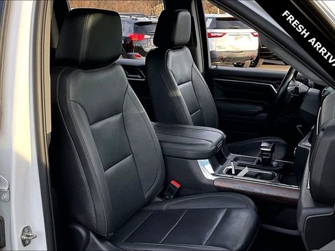 Used 2023 GMC Sierra 1500 SLT image 28