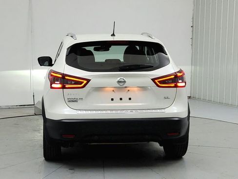 Used 2020 Nissan Rogue Sport SL w/ Premium Package image 6